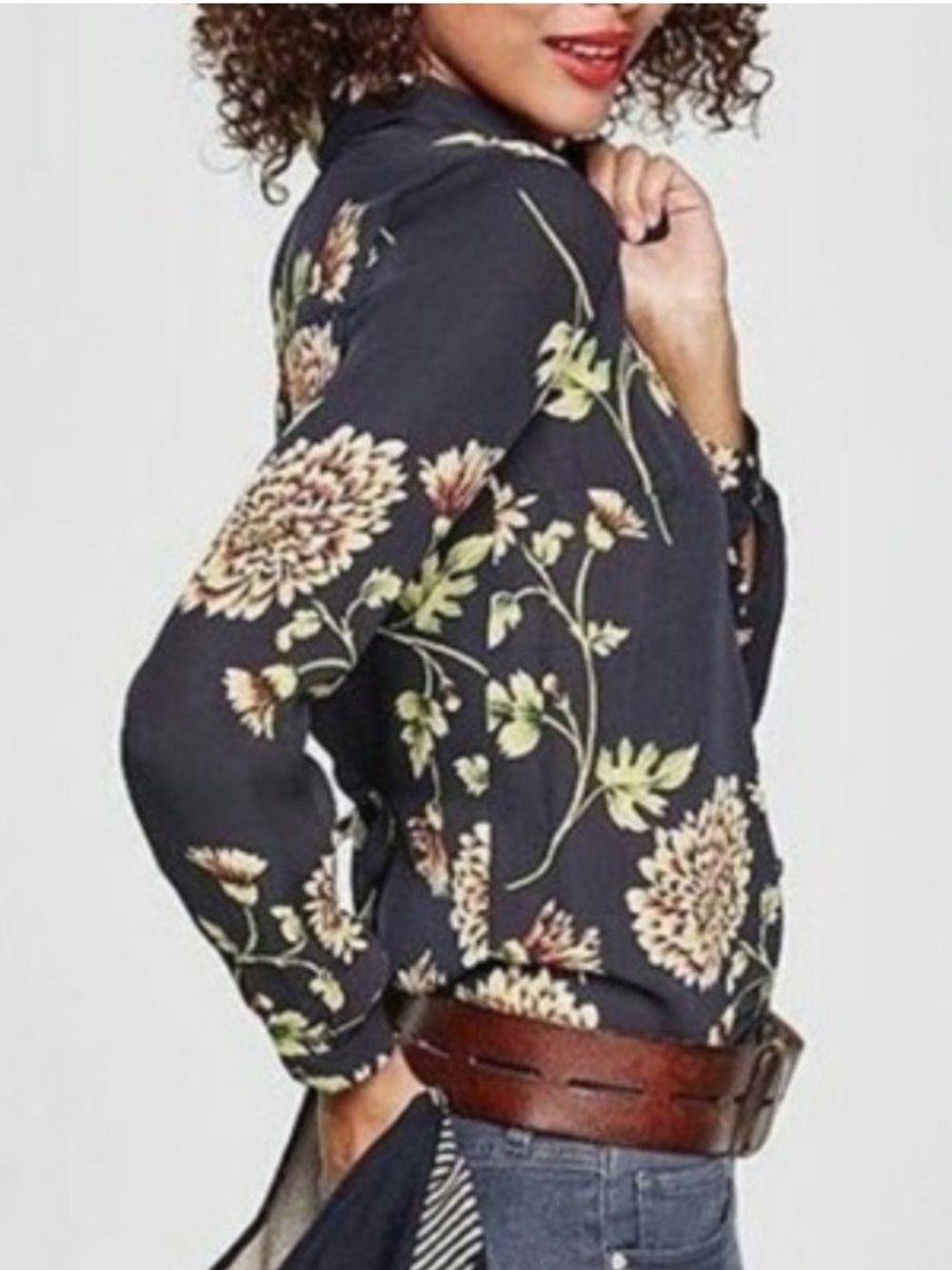 Cabi Daisy Floral Navy Blue Button Front Blouse Womens Medium